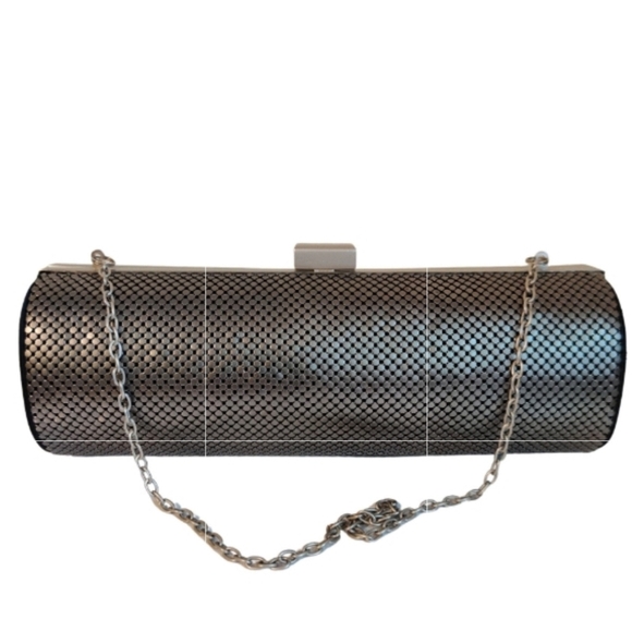 BCBG Silver Liquid Metal Barrel Clutch Bag EUC 🛍️ - Picture 11 of 11